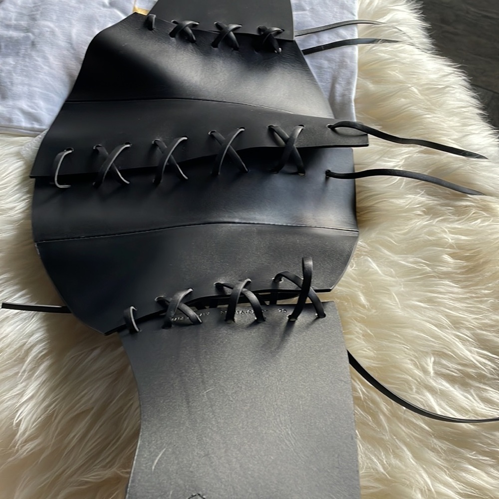 DIOR D-LACE CORSET BELT - Picture 11 of 14